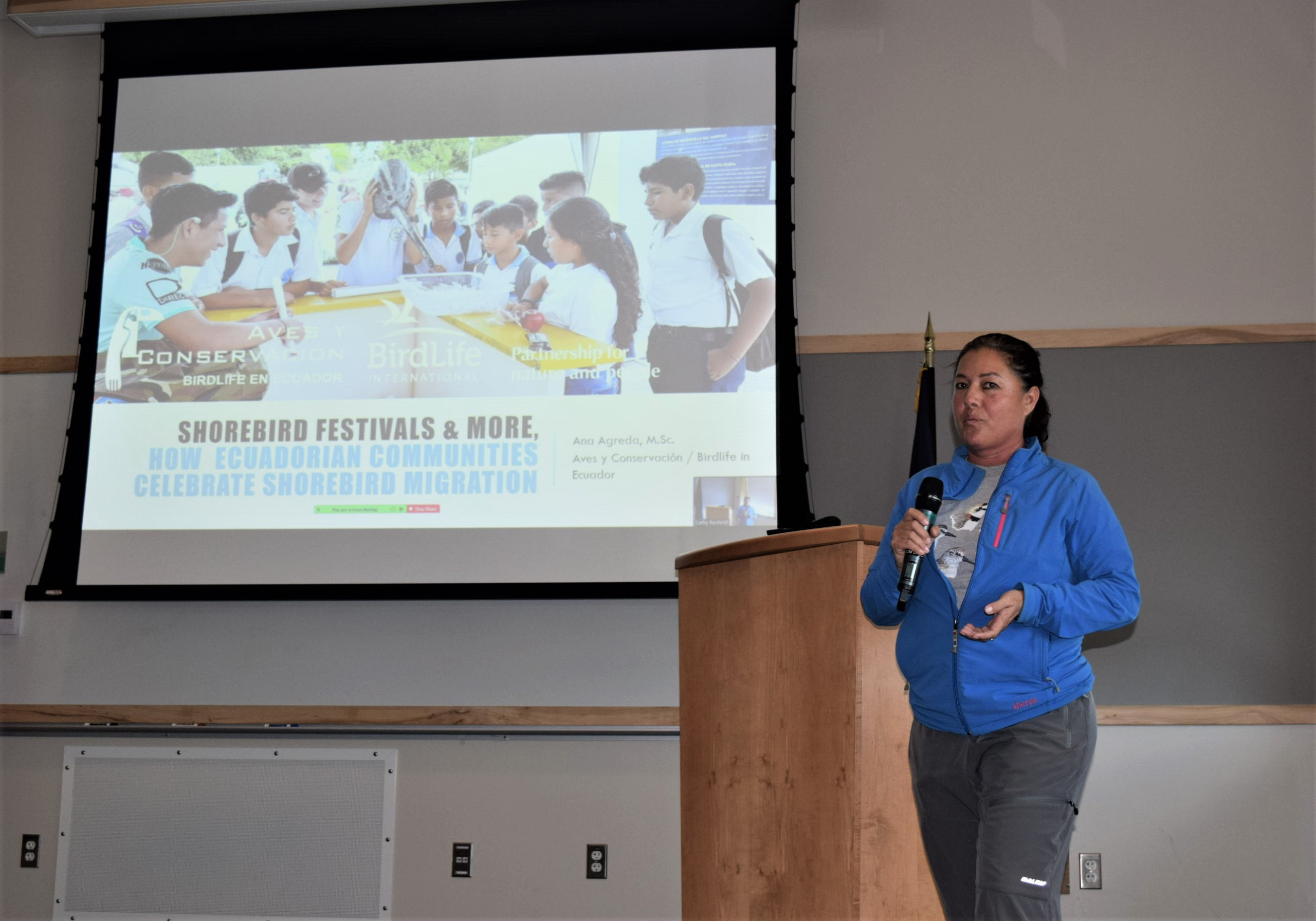 Participación de Ana Agreda en 2022 y observación de aves (@US Forest Service)
