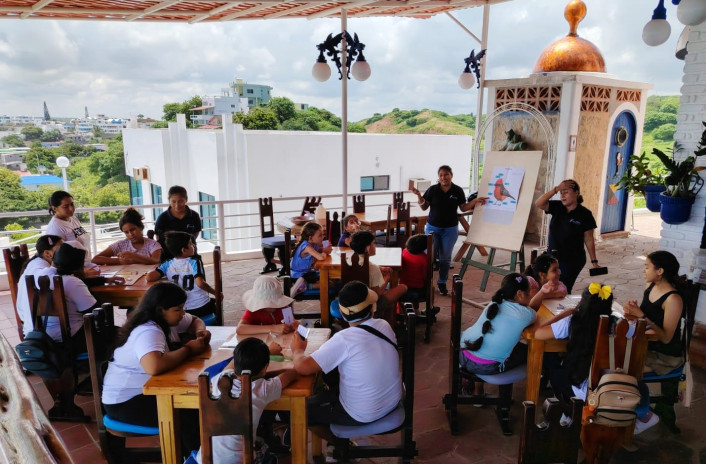 Aprendizaje sobre aves urbanas y representación de las amenazas durante la migración